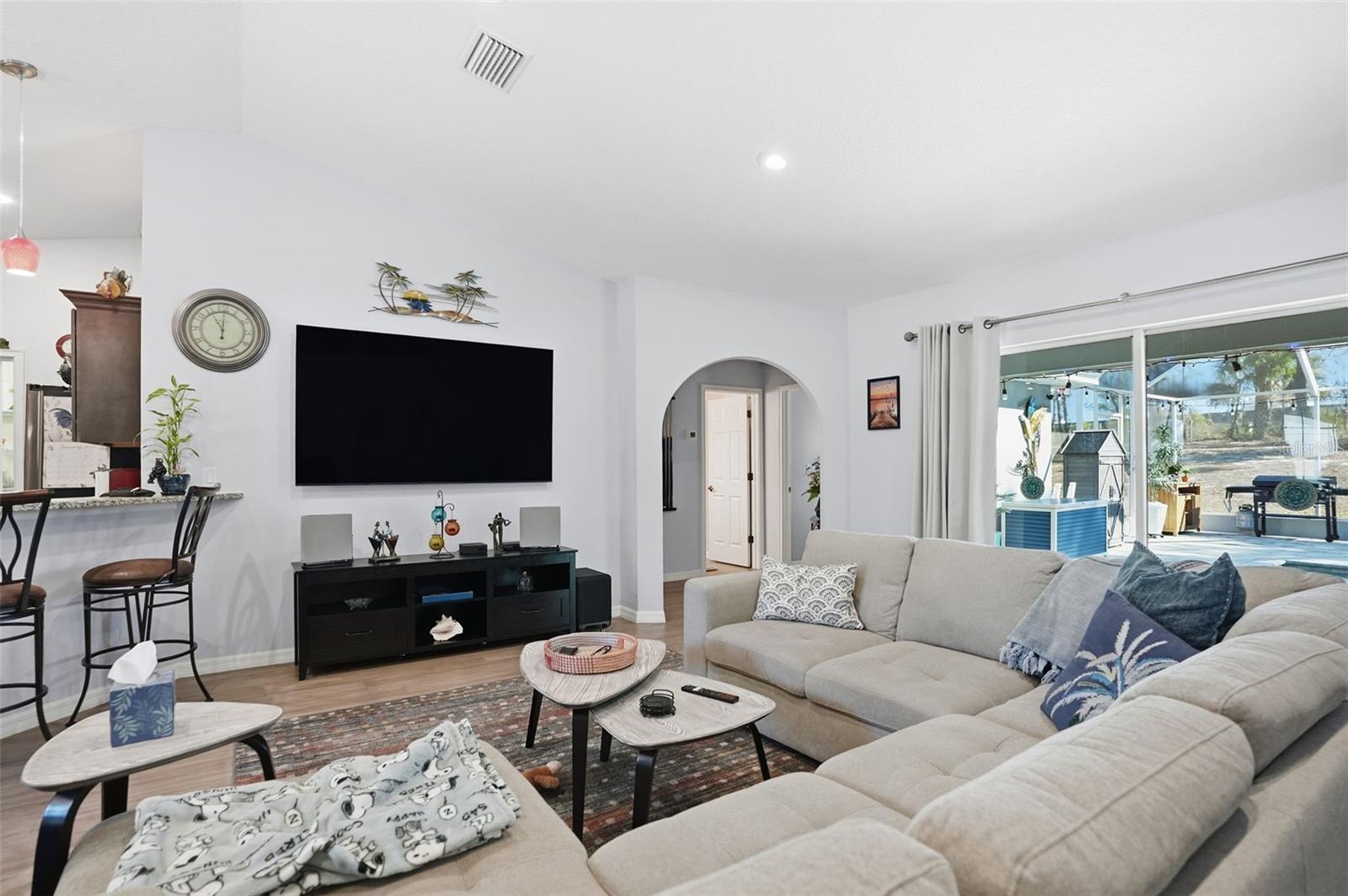 17402 MABERLY RD, WEEKI WACHEE, FL, 34614