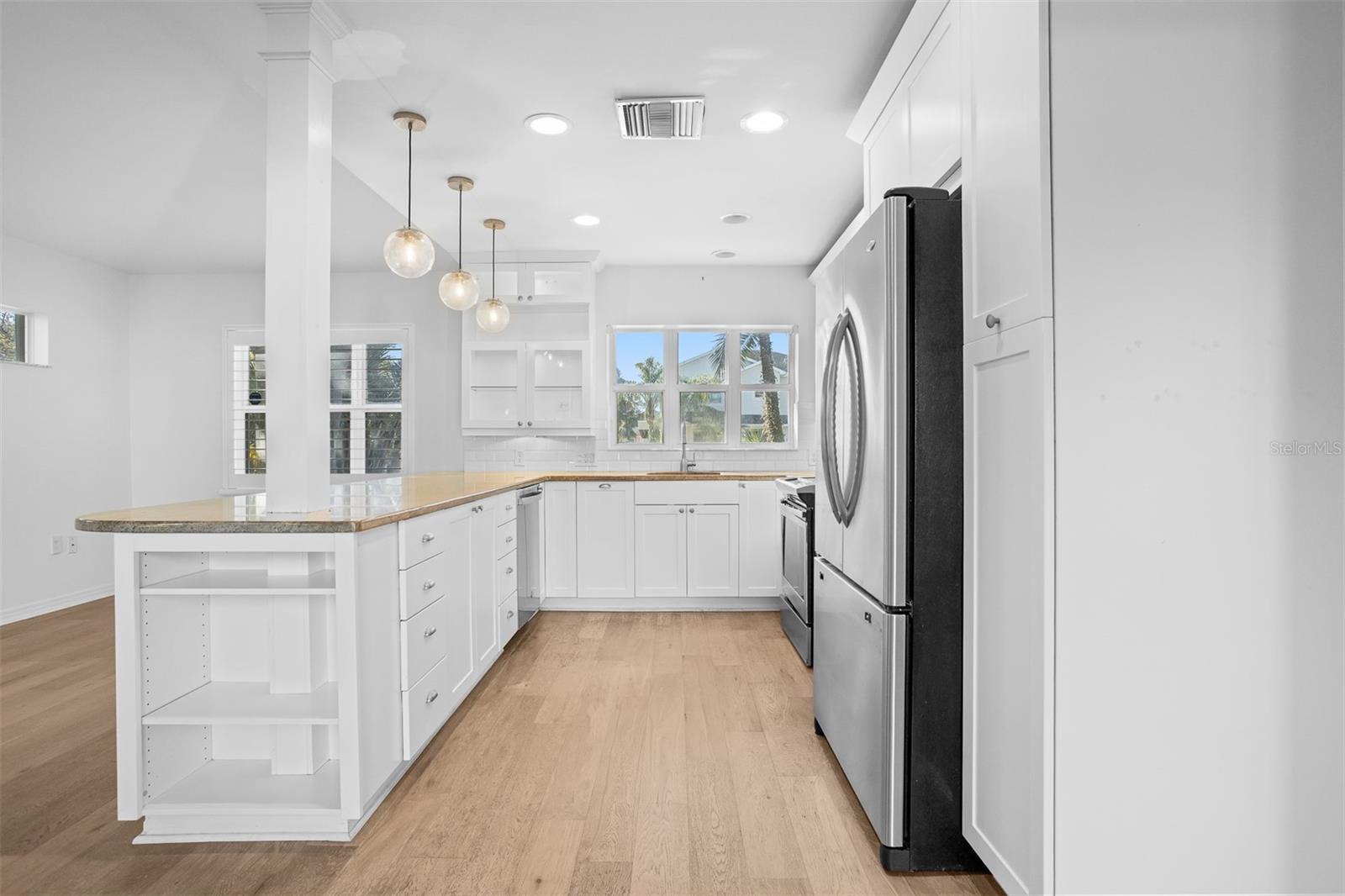 4107 W MULLEN AVE, TAMPA, FL, 33609