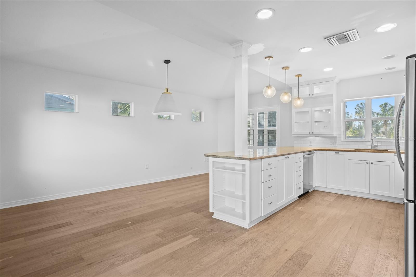 4107 W MULLEN AVE, TAMPA, FL, 33609