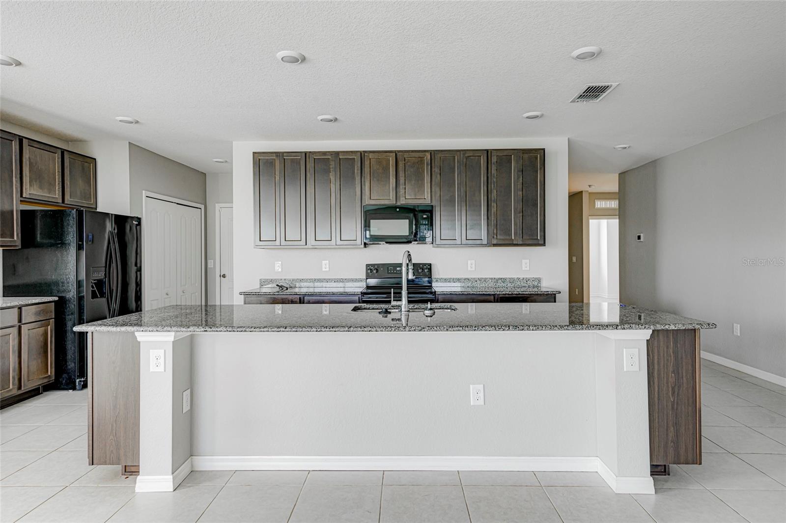 3215 BROOKLYN AVE, PORT CHARLOTTE, FL, 33952