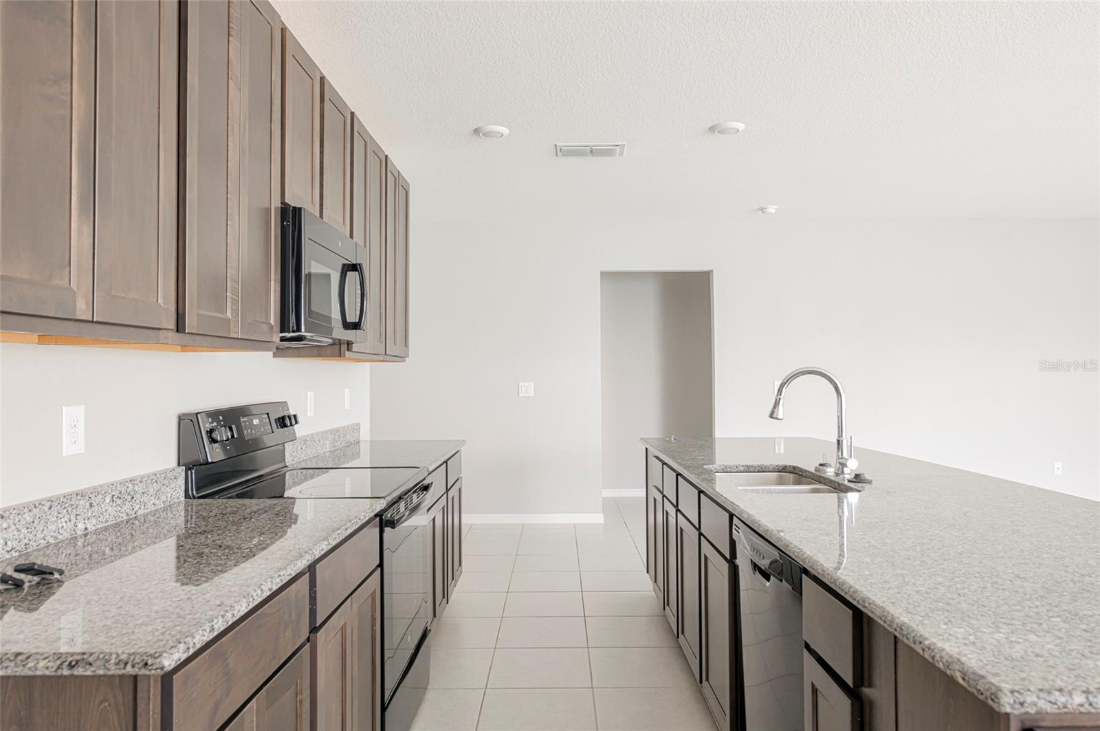 3215 BROOKLYN AVE, PORT CHARLOTTE, FL, 33952