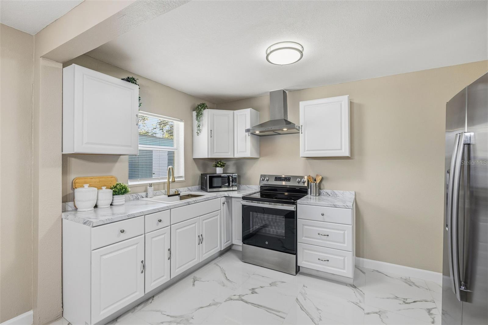 613 SAVANNAH AVE, LAKELAND, FL, 33815