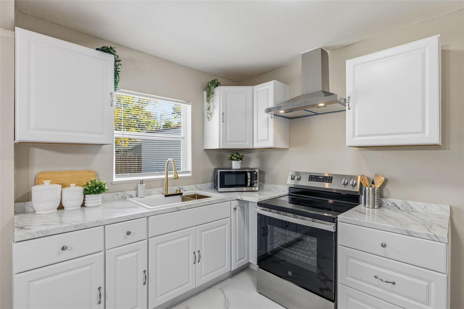 613 SAVANNAH AVE, LAKELAND, FL, 33815