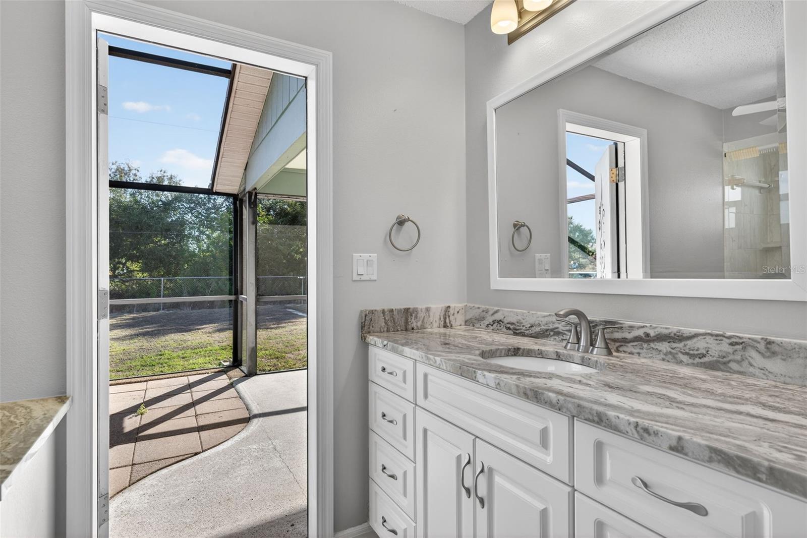 1052 SHEEHAN BLVD, PORT CHARLOTTE, FL, 33952