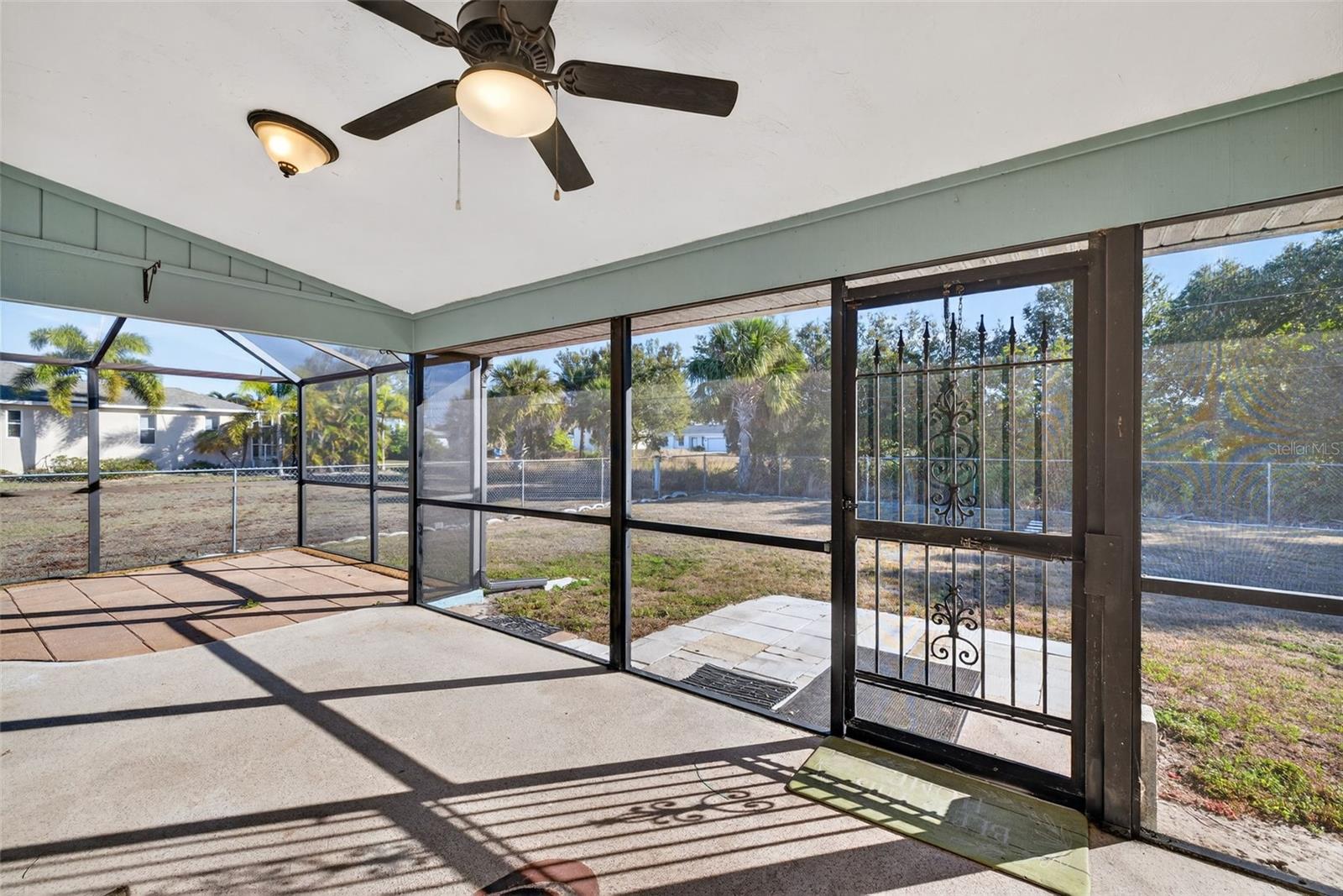 1052 SHEEHAN BLVD, PORT CHARLOTTE, FL, 33952