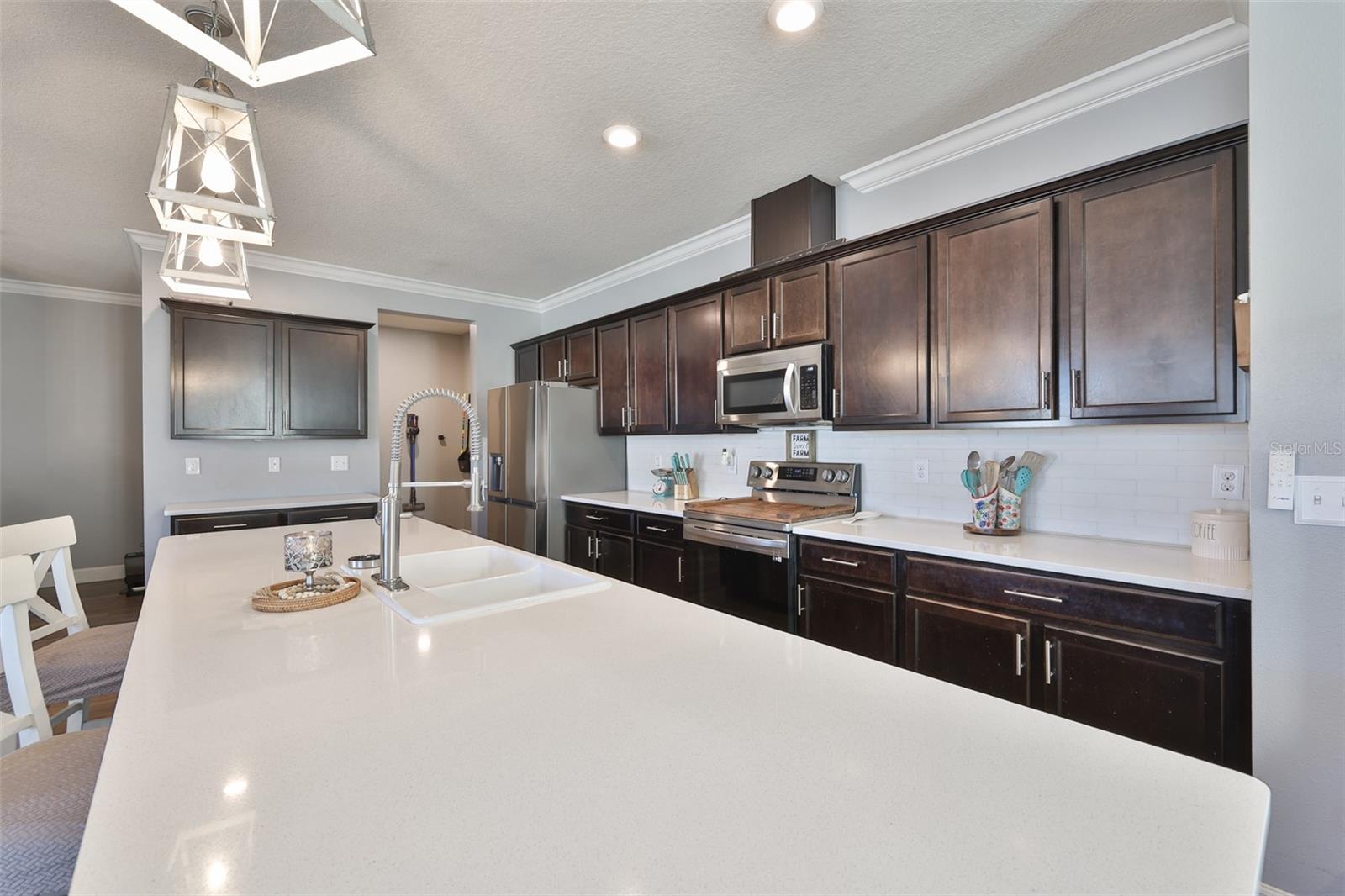 10604 ALDO MORO DR, WIMAUMA, FL, 33598