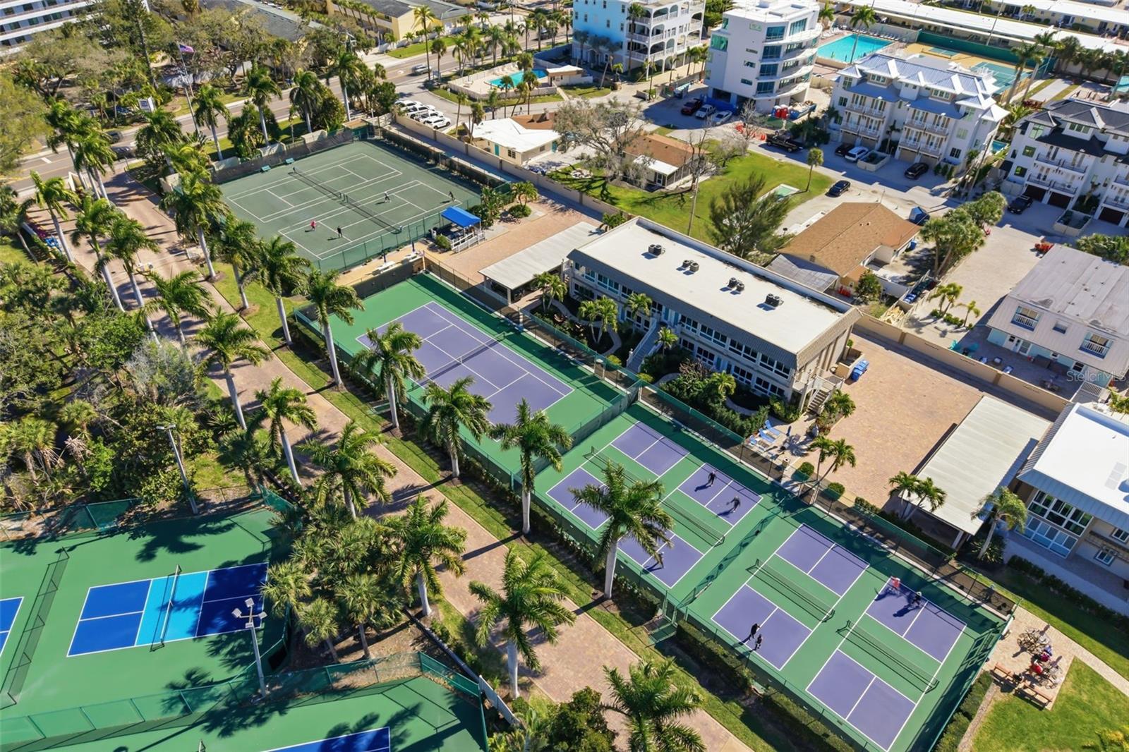 5920 MIDNIGHT PASS RD #704, SARASOTA, FL, 34242