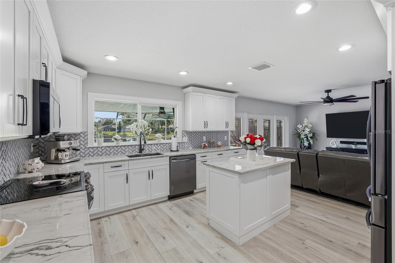 4024 DELLBROOK DR, TAMPA, FL, 33624