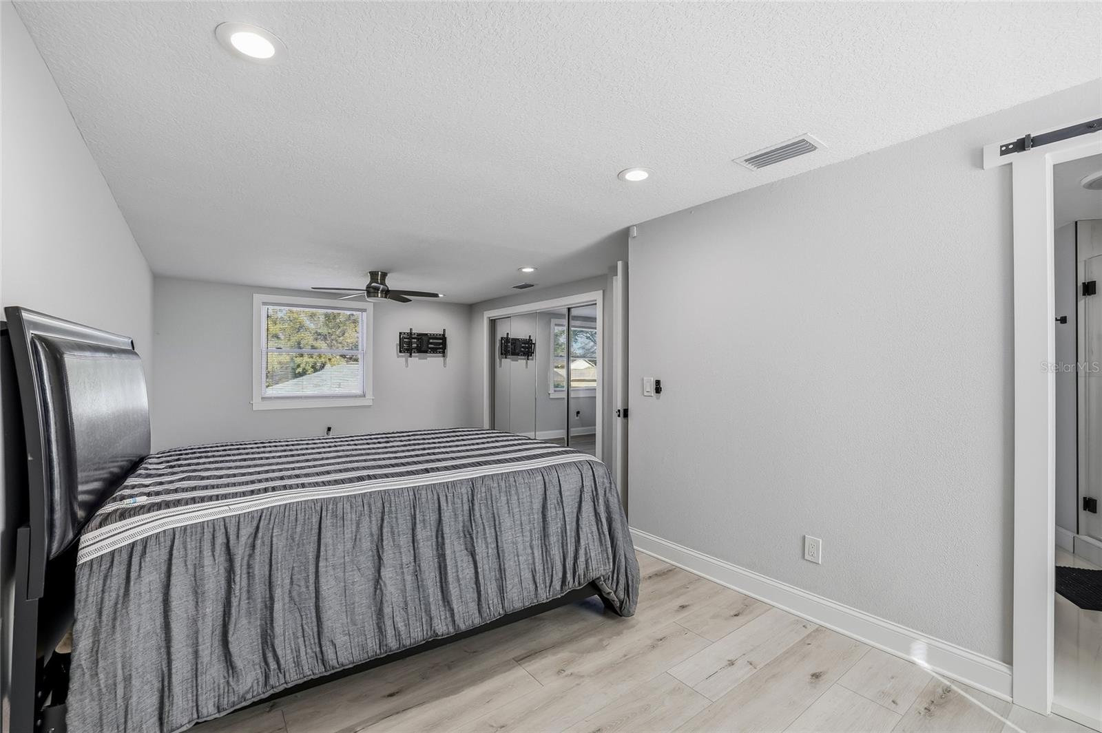 4024 DELLBROOK DR, TAMPA, FL, 33624