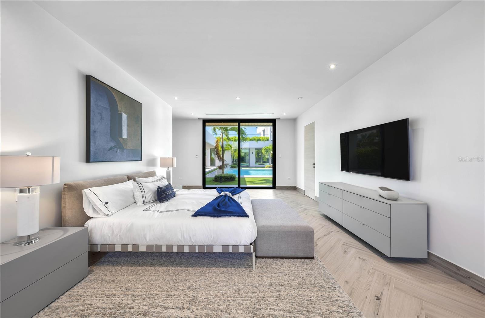 PR9118954 Property Photo