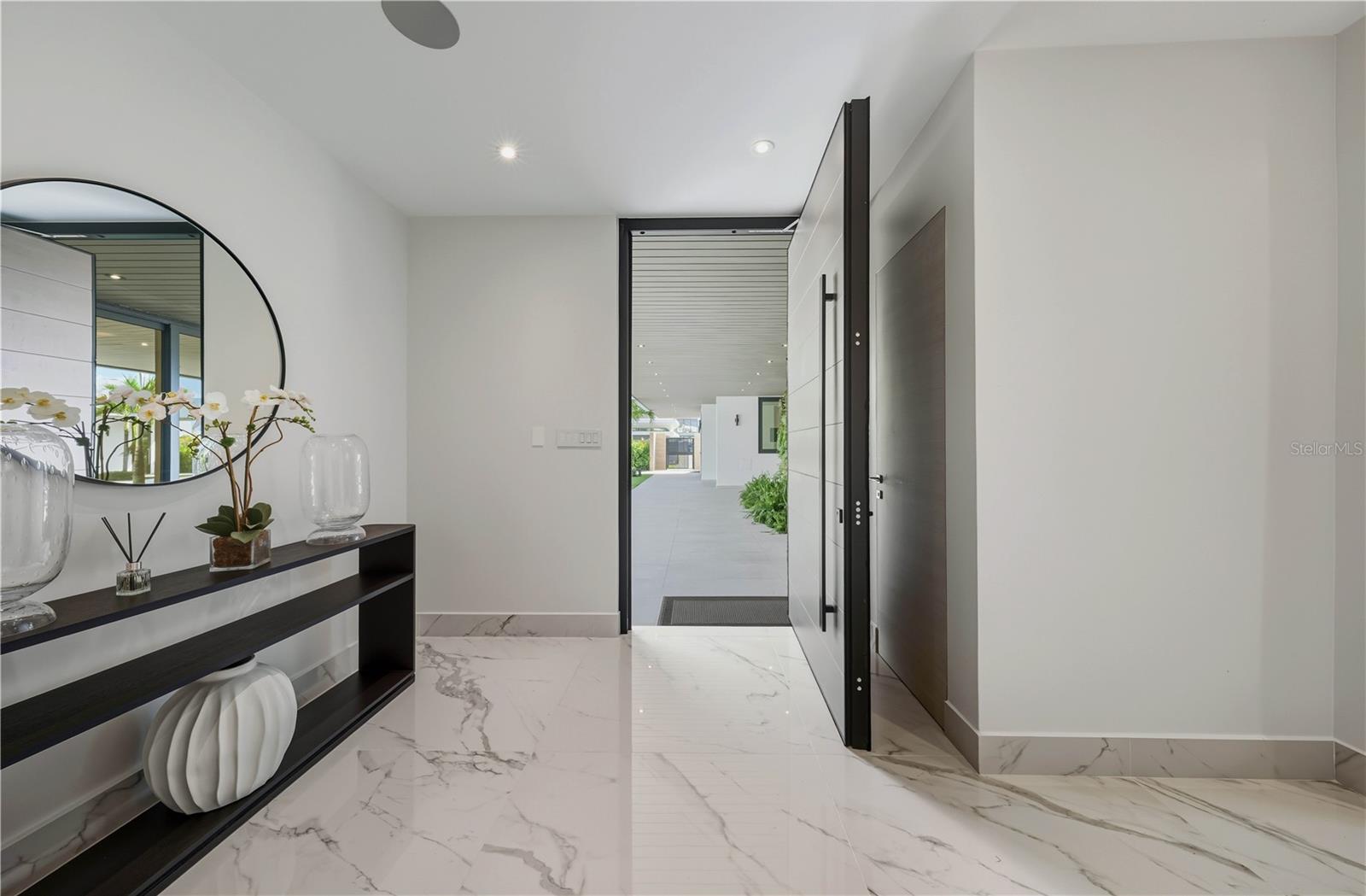 PR9118954 Property Photo