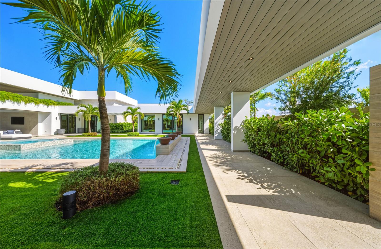 PR9118954 Property Photo