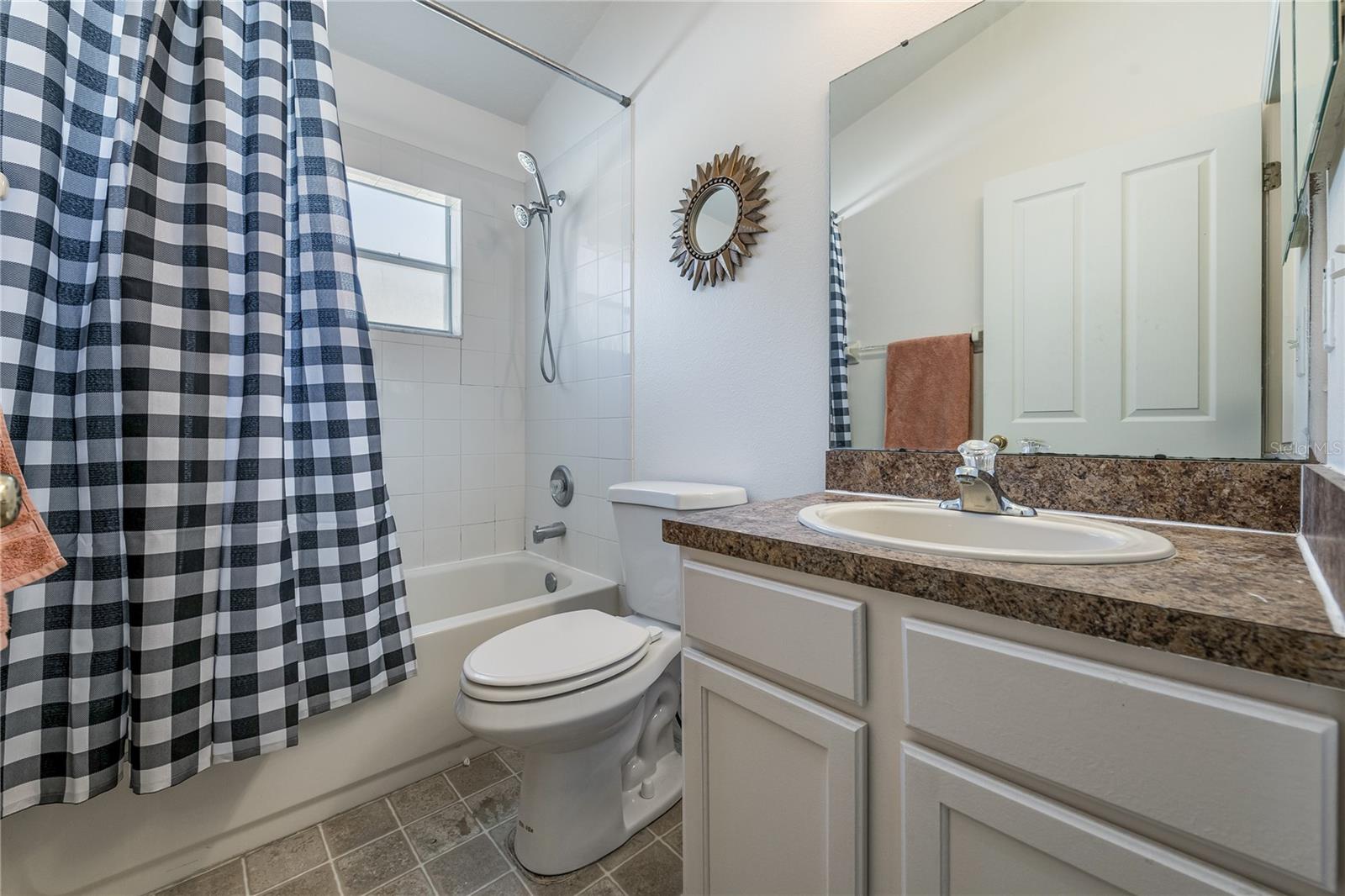 1128 HELMSDALE DR, WESLEY CHAPEL, FL, 33543