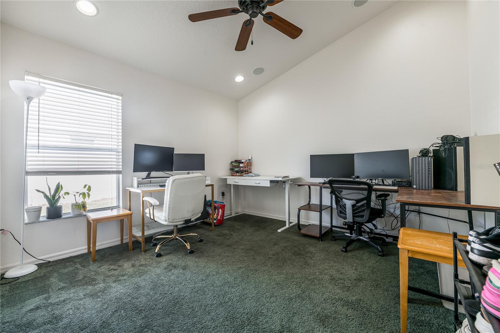 1128 HELMSDALE DR, WESLEY CHAPEL, FL, 33543