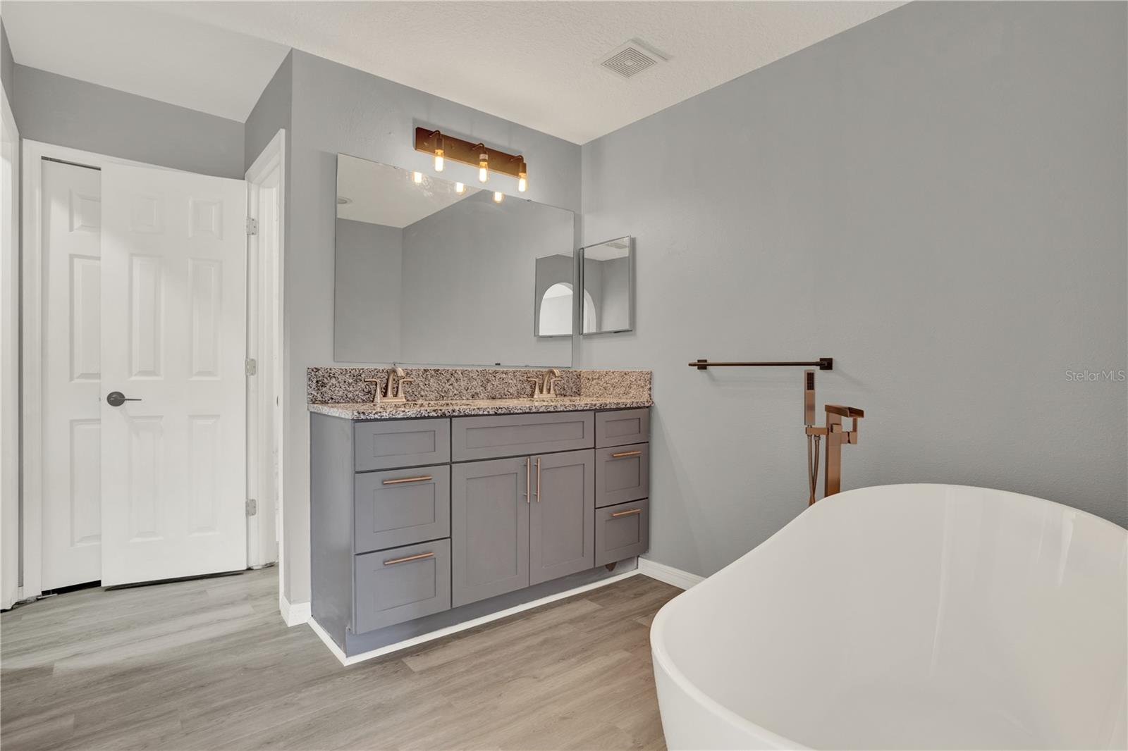 809 DEER GLEN CT, FRUITLAND PARK, FL, 34731