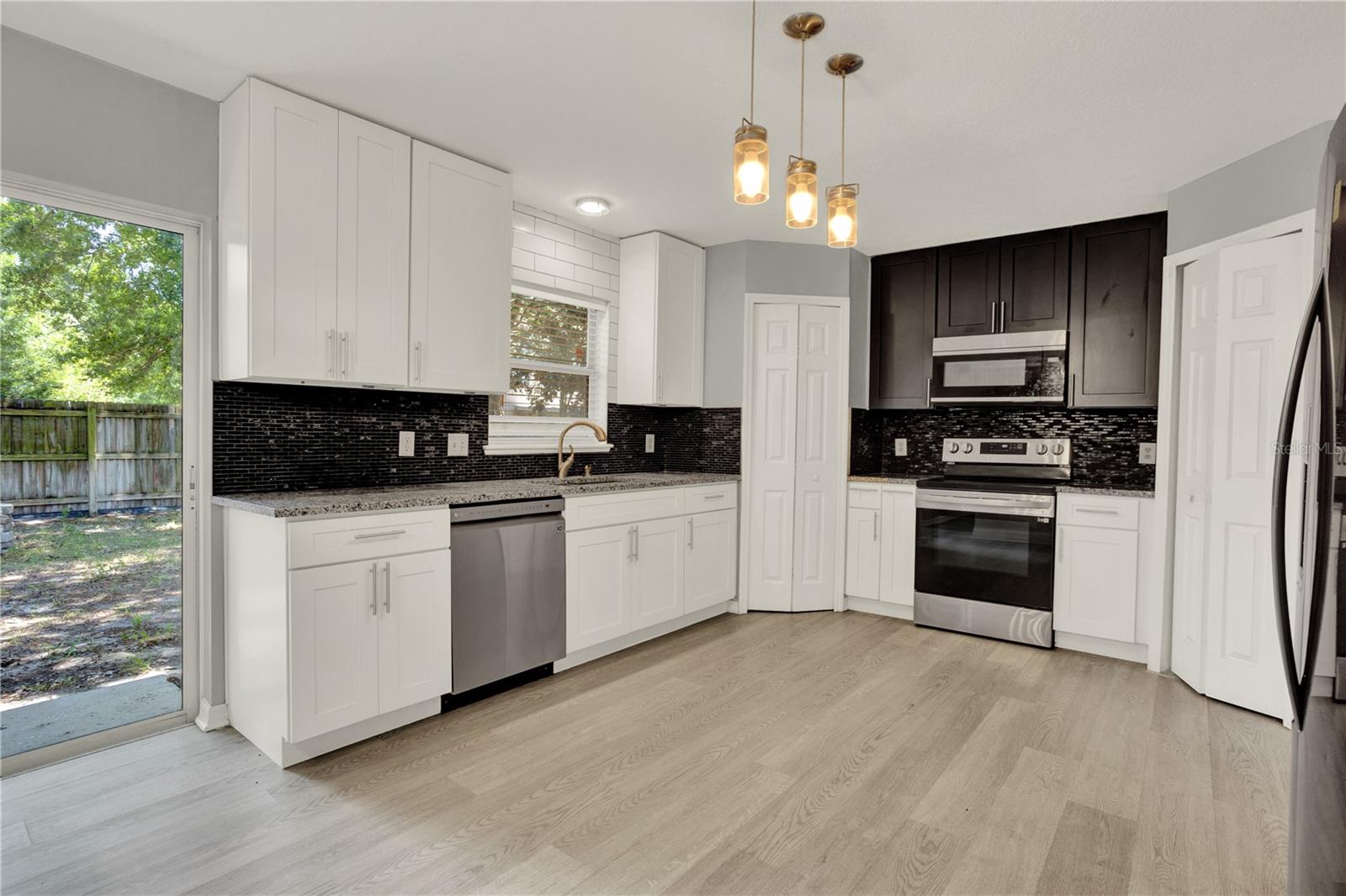 809 DEER GLEN CT, FRUITLAND PARK, FL, 34731