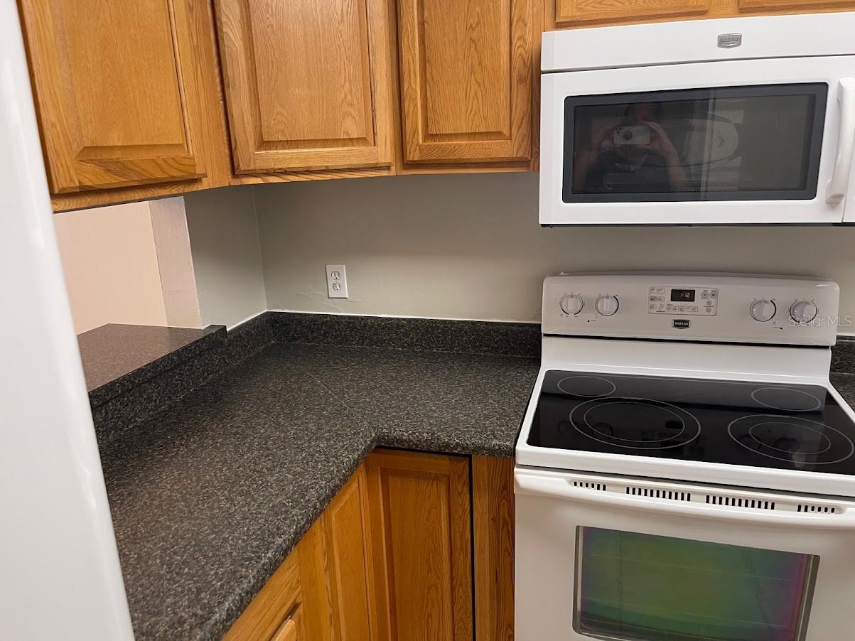 2763 WOODGATE LN #111, SARASOTA, FL, 34231