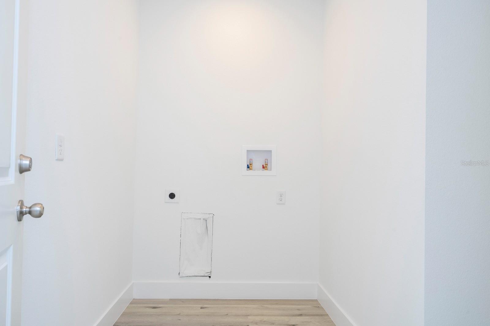 1129 EDINBURGH ST, NORTH PORT, FL, 34288