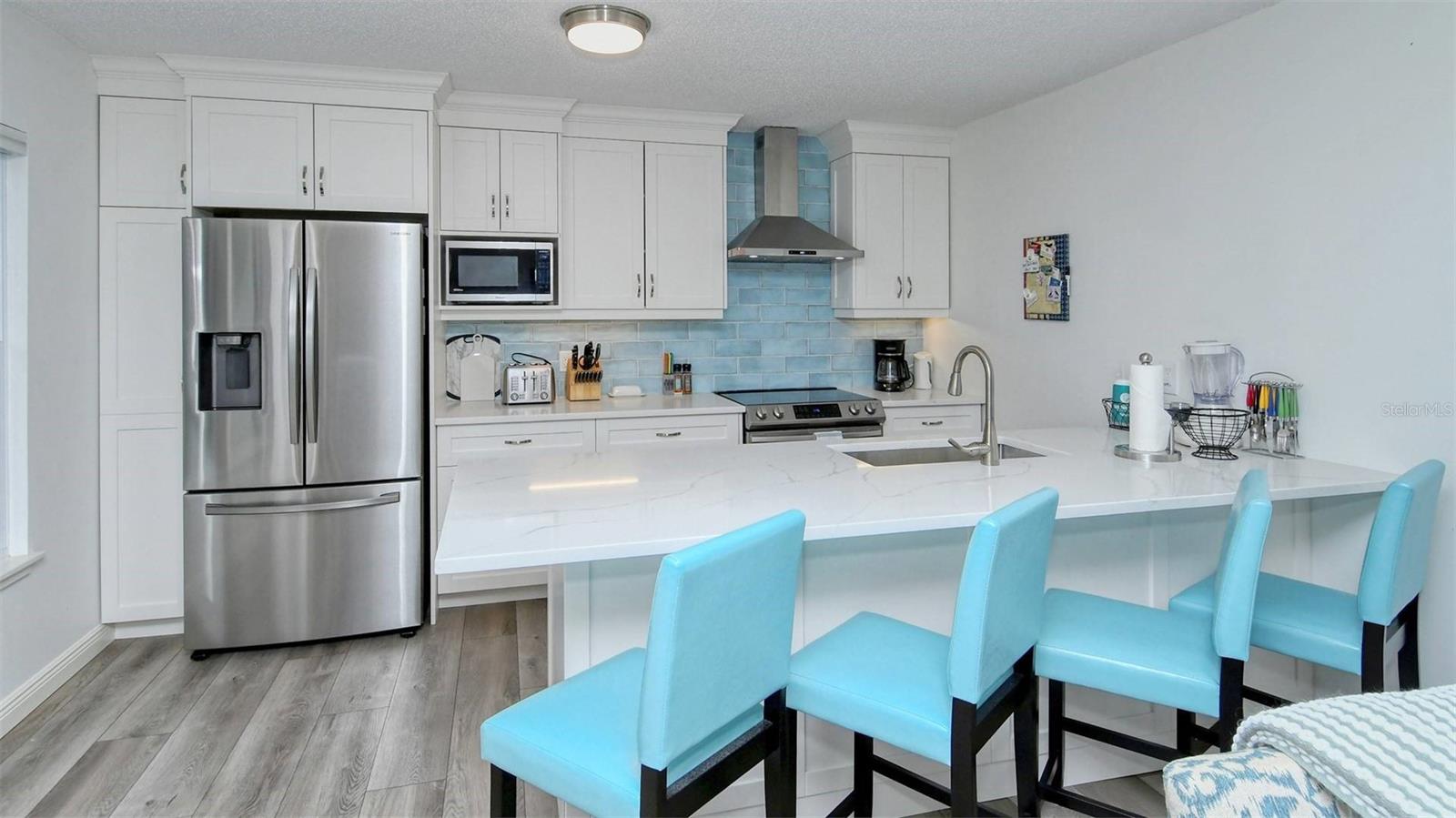 6044 W PEPPERTREE WAY #233B, SARASOTA, FL, 34242