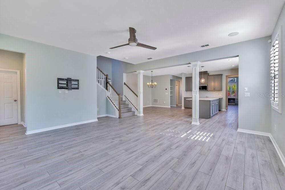 9406 LAUNCH POINT RD, ORLANDO, FL, 32832