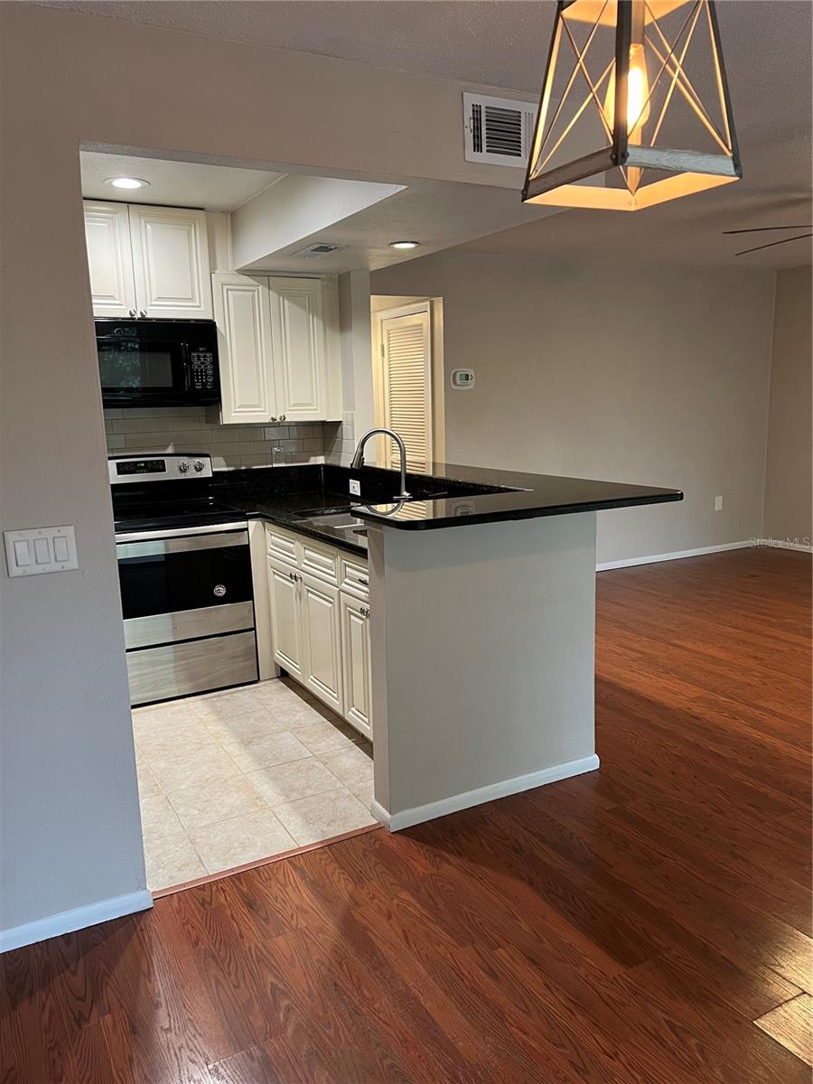 4035 S SCHOOL AVE #D6, SARASOTA, FL, 34231