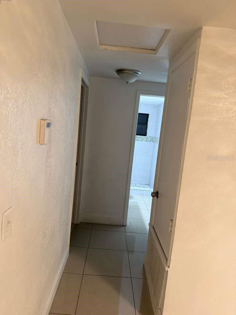 8518 WOODLAKE DR, TAMPA, FL, 33615