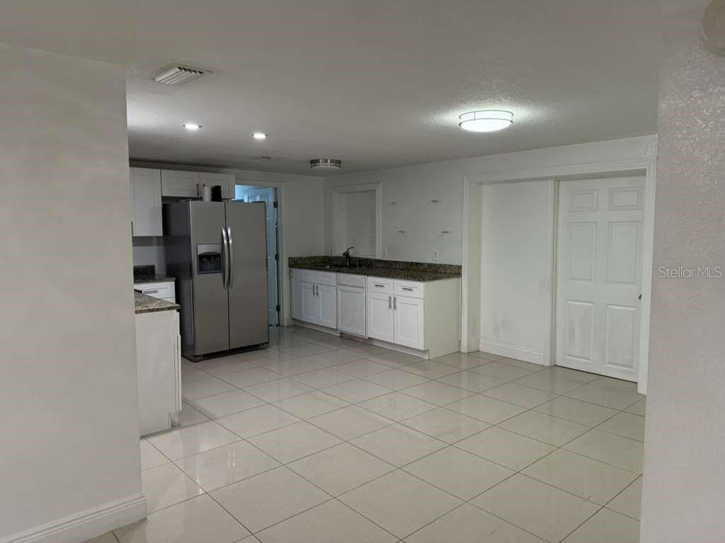 8518 WOODLAKE DR, TAMPA, FL, 33615