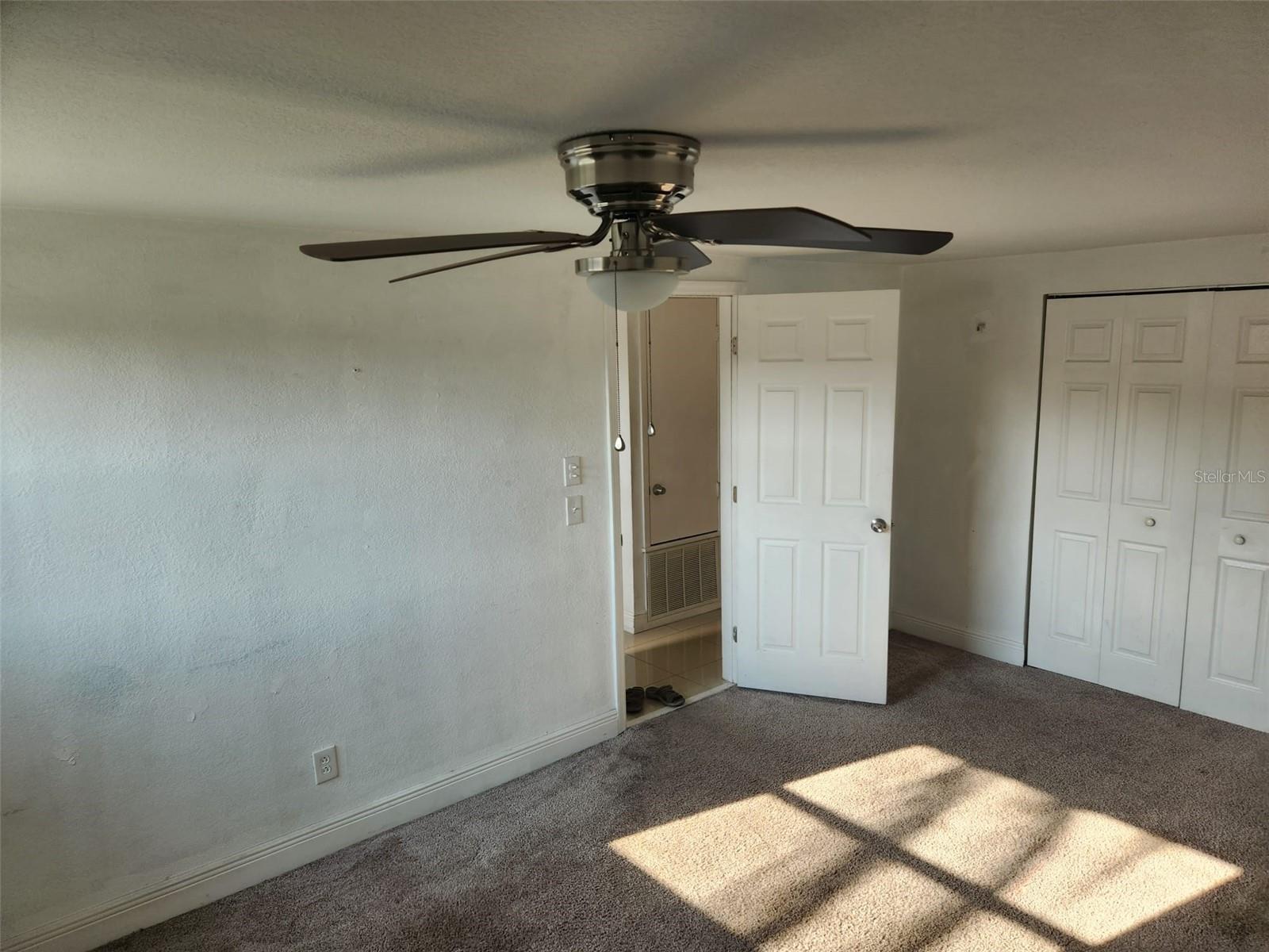 8518 WOODLAKE DR, TAMPA, FL, 33615