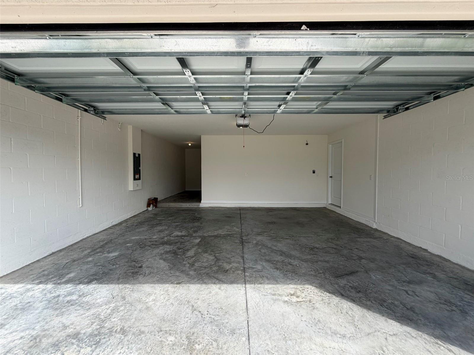 35991 SUNFLOWER HILL DR, ZEPHYRHILLS, FL, 33541