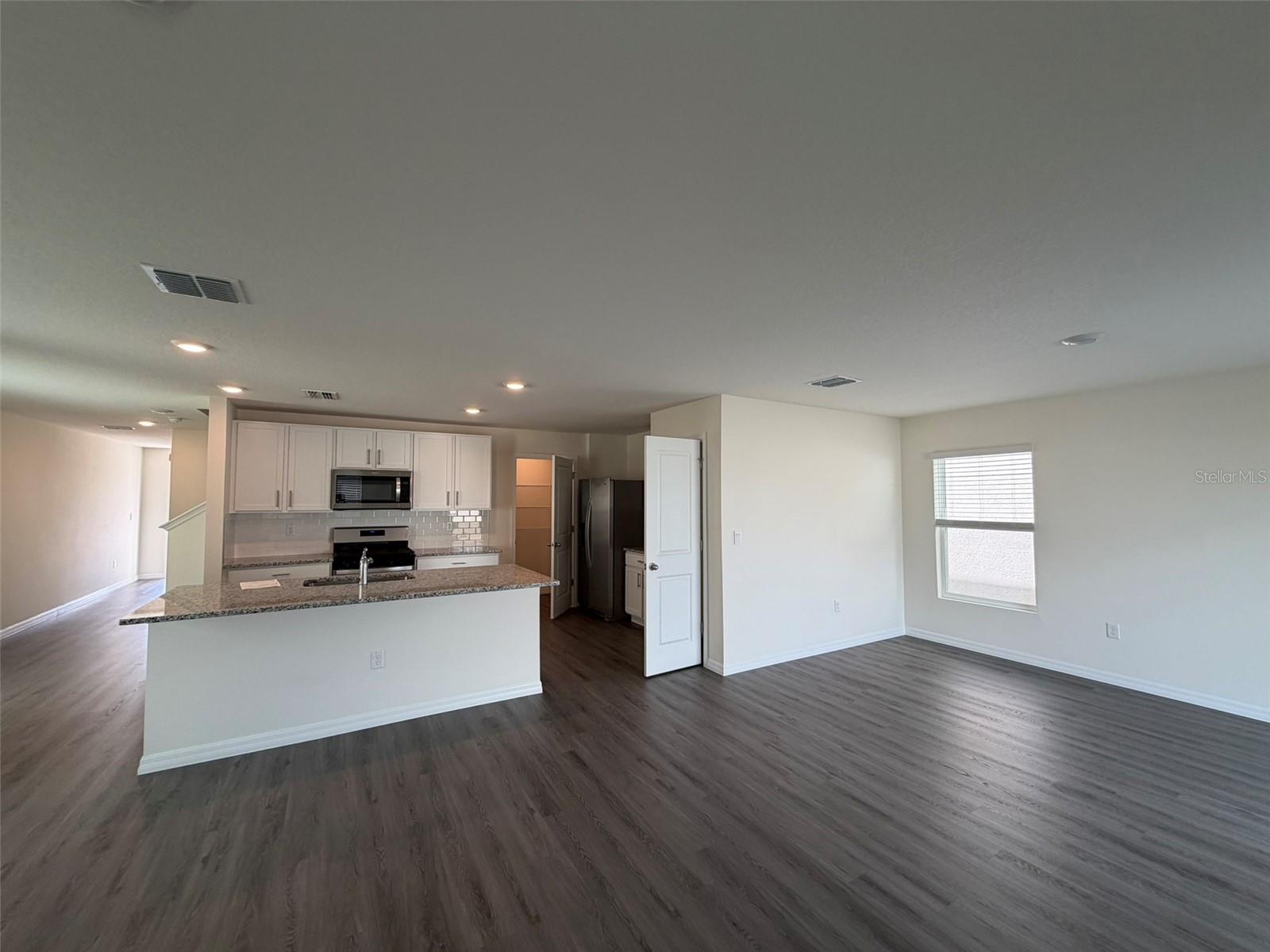 35991 SUNFLOWER HILL DR, ZEPHYRHILLS, FL, 33541