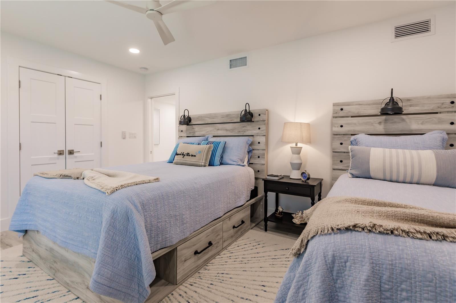 6042 W PEPPERTREE WAY #224B, SARASOTA, FL, 34242