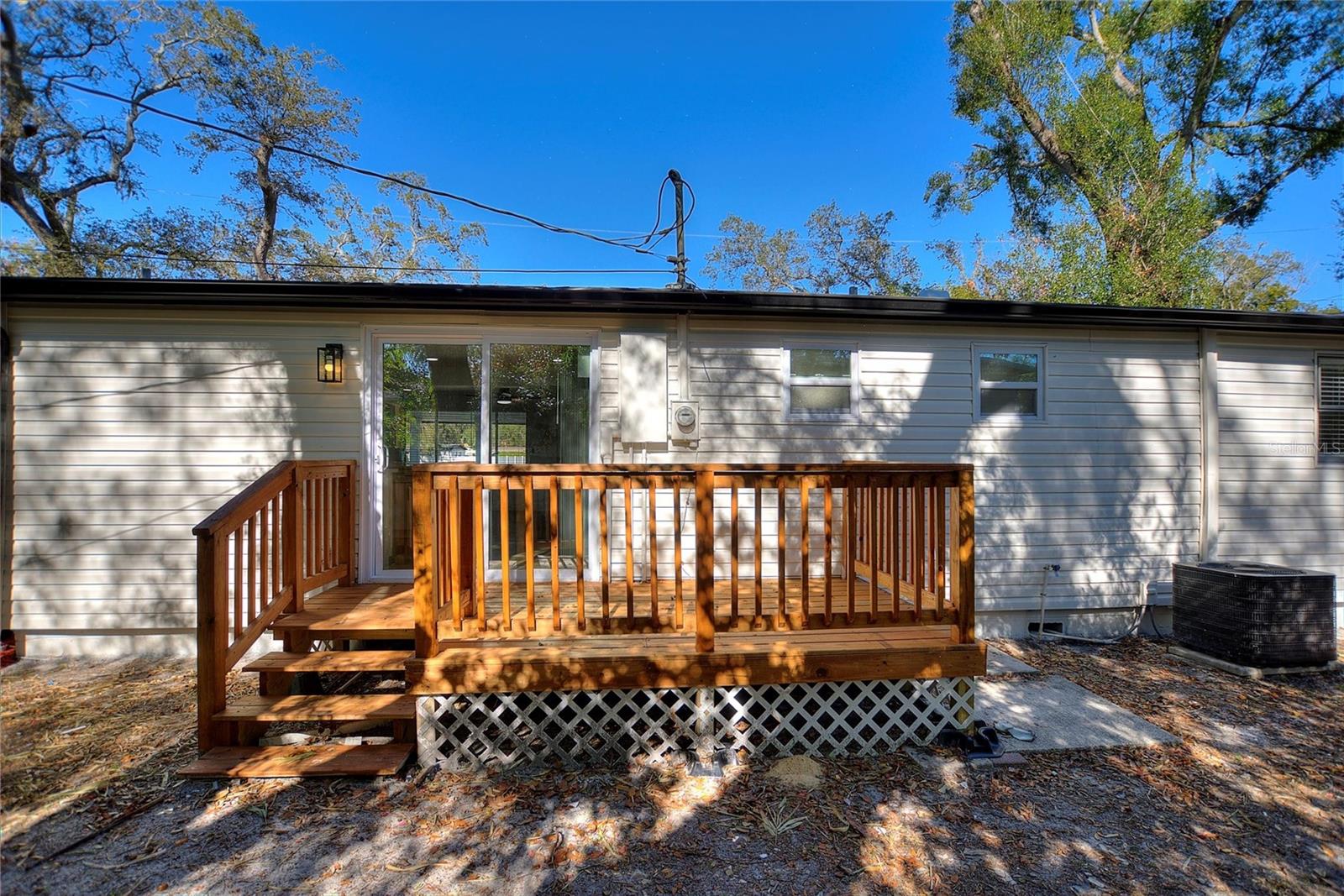 9807 N 19TH ST, TAMPA, FL, 33612