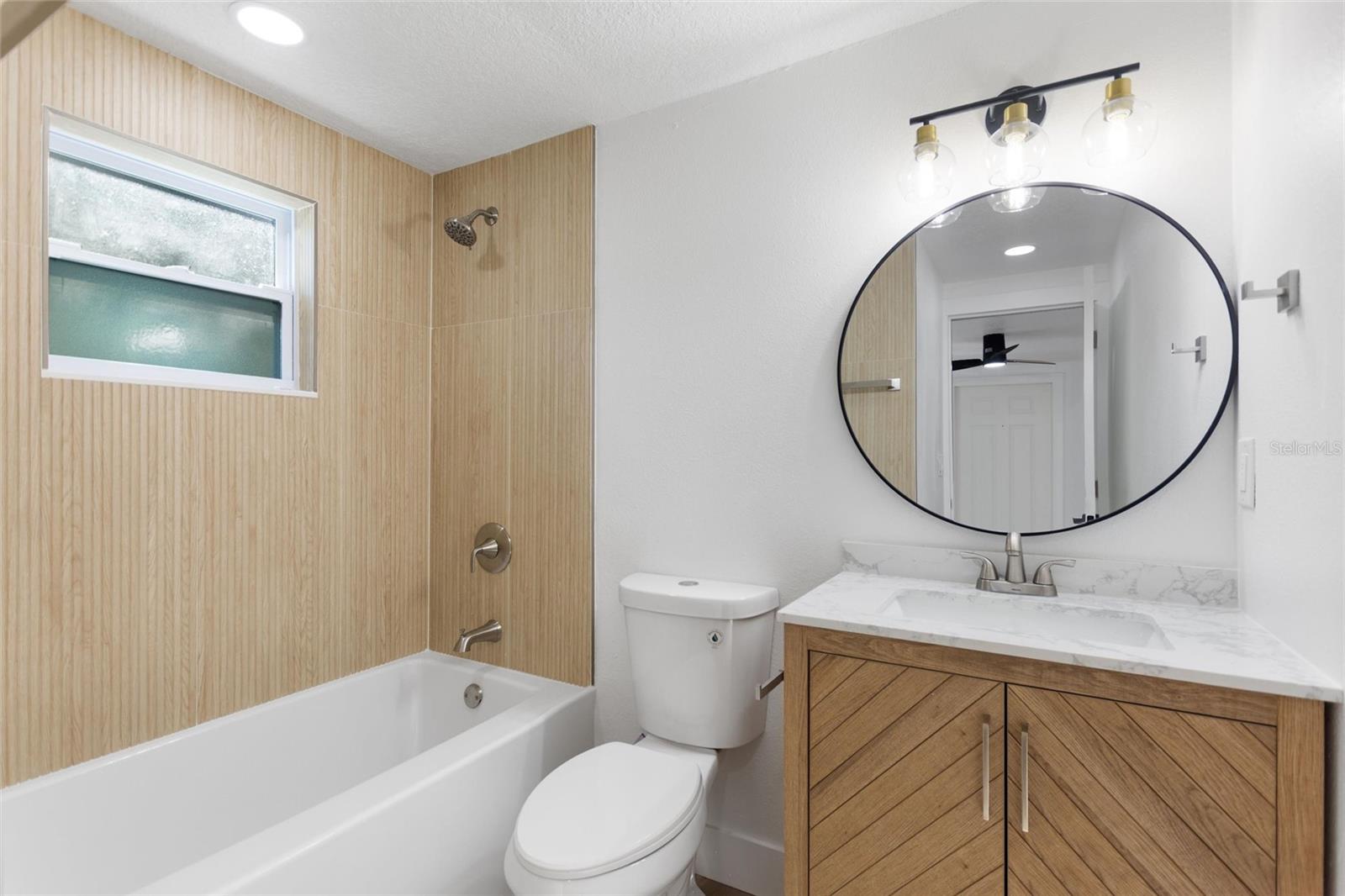 9807 N 19TH ST, TAMPA, FL, 33612