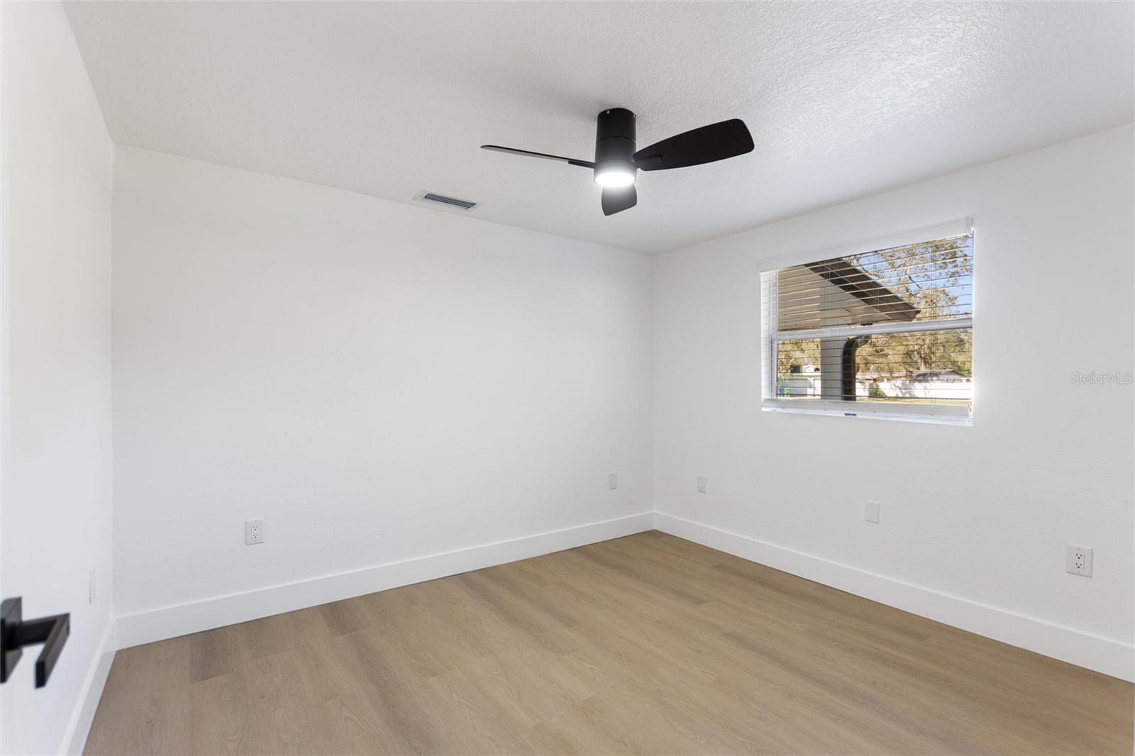 9807 N 19TH ST, TAMPA, FL, 33612