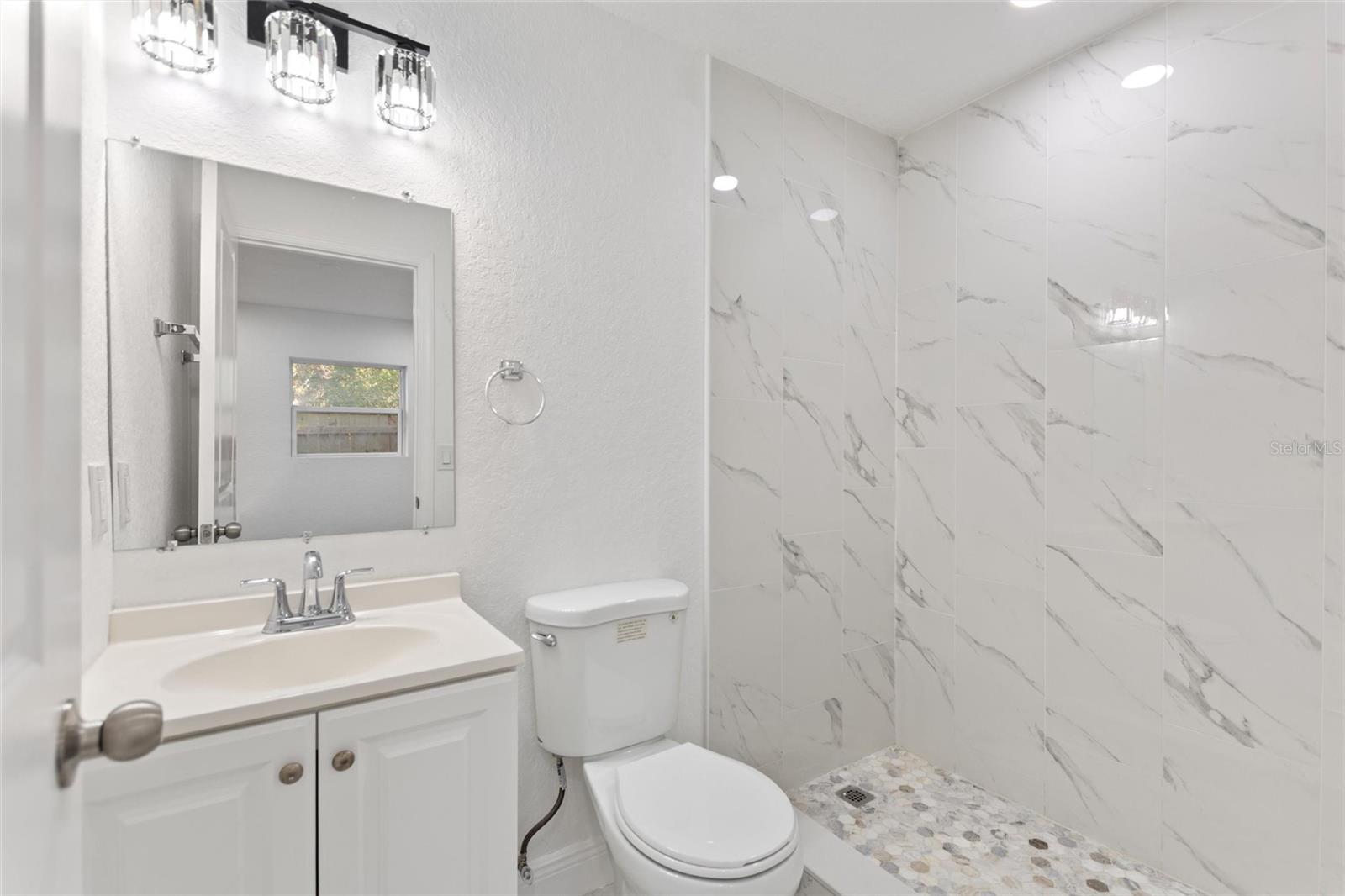 9807 N 19TH ST, TAMPA, FL, 33612