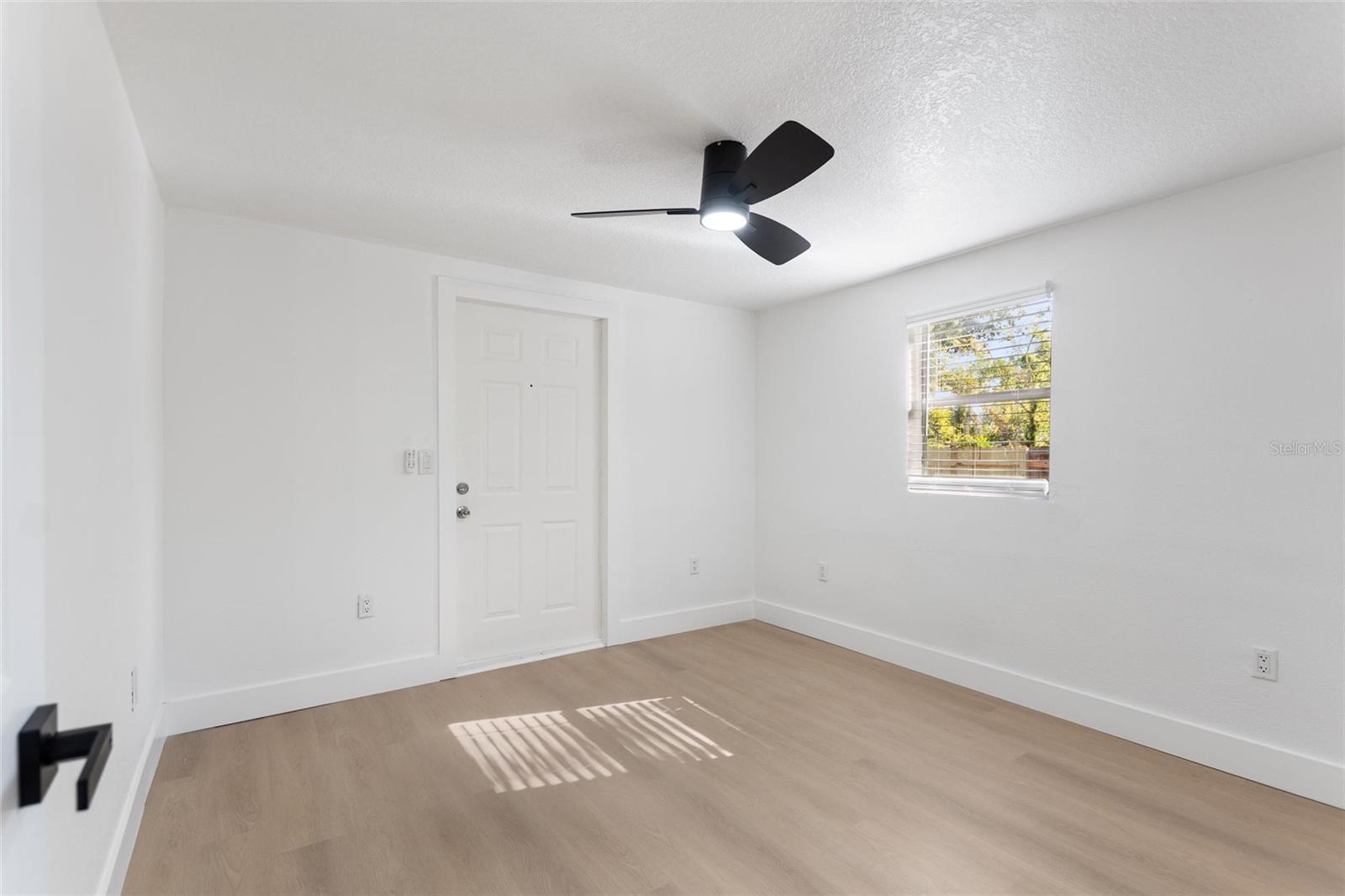 9807 N 19TH ST, TAMPA, FL, 33612