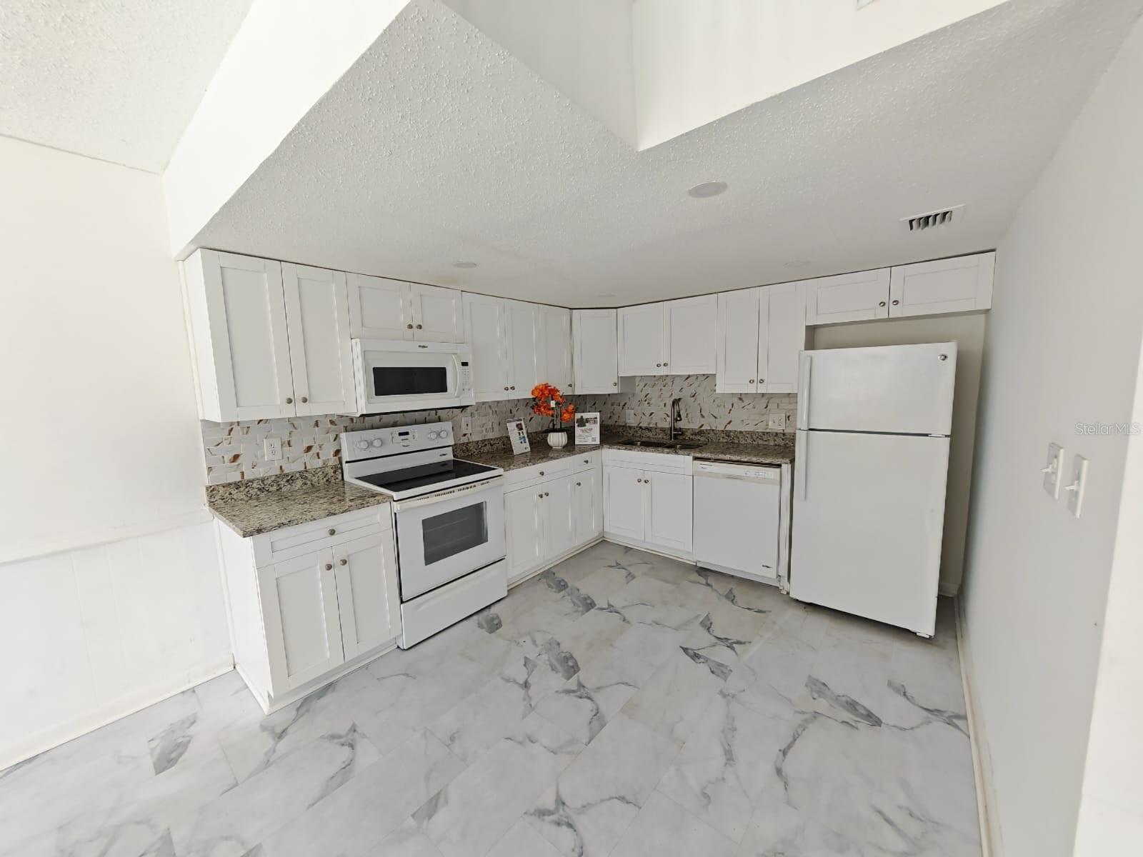 615 N KEENE RD #Q12, CLEARWATER, FL, 33755