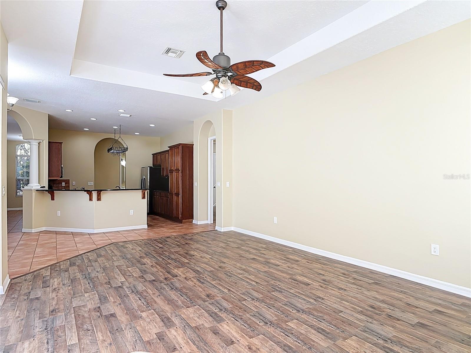 949 HAWK LNDG, FRUITLAND PARK, FL, 34731