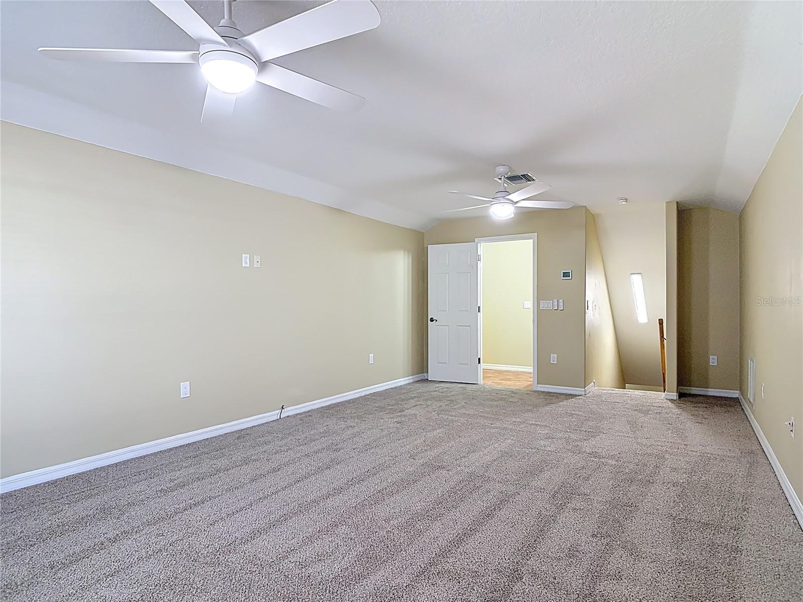 949 HAWK LNDG, FRUITLAND PARK, FL, 34731