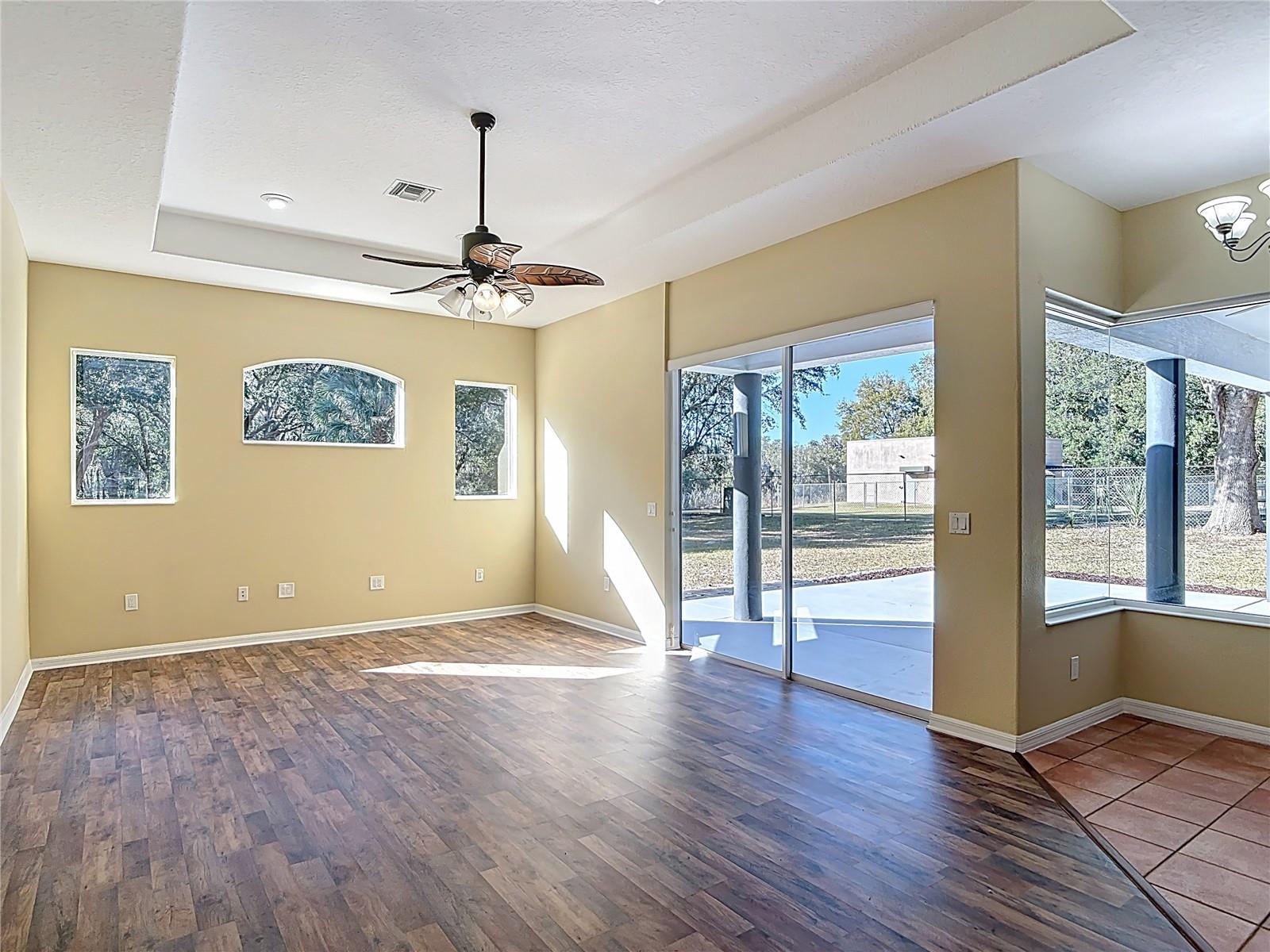 949 HAWK LNDG, FRUITLAND PARK, FL, 34731