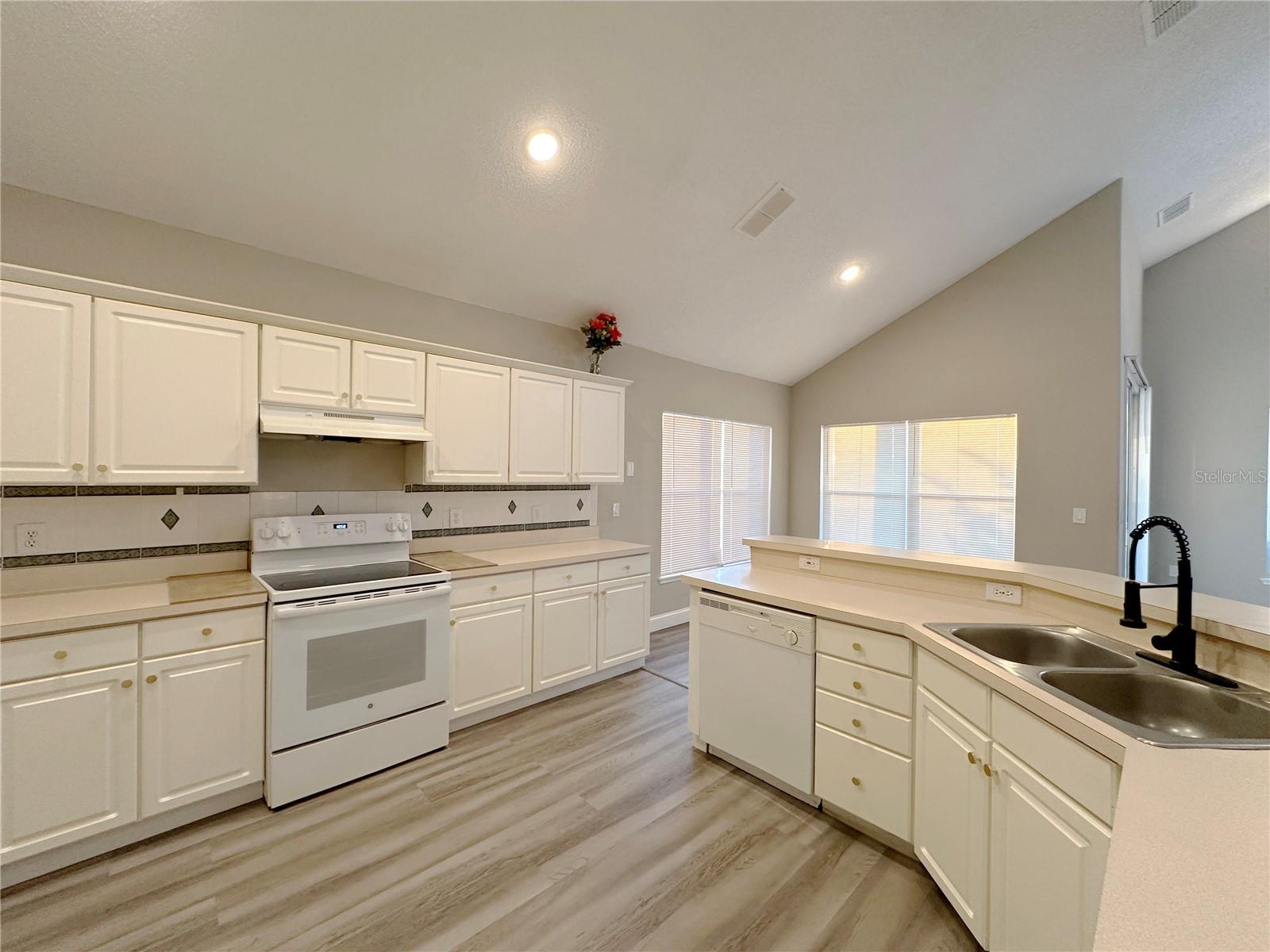 14912 INDIGO LAKE DR, ORLANDO, FL, 32824