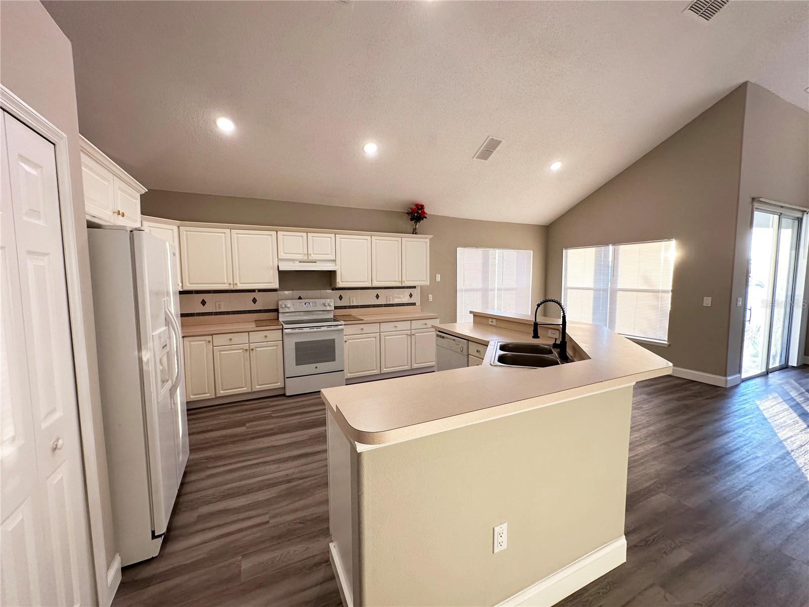 14912 INDIGO LAKE DR, ORLANDO, FL, 32824