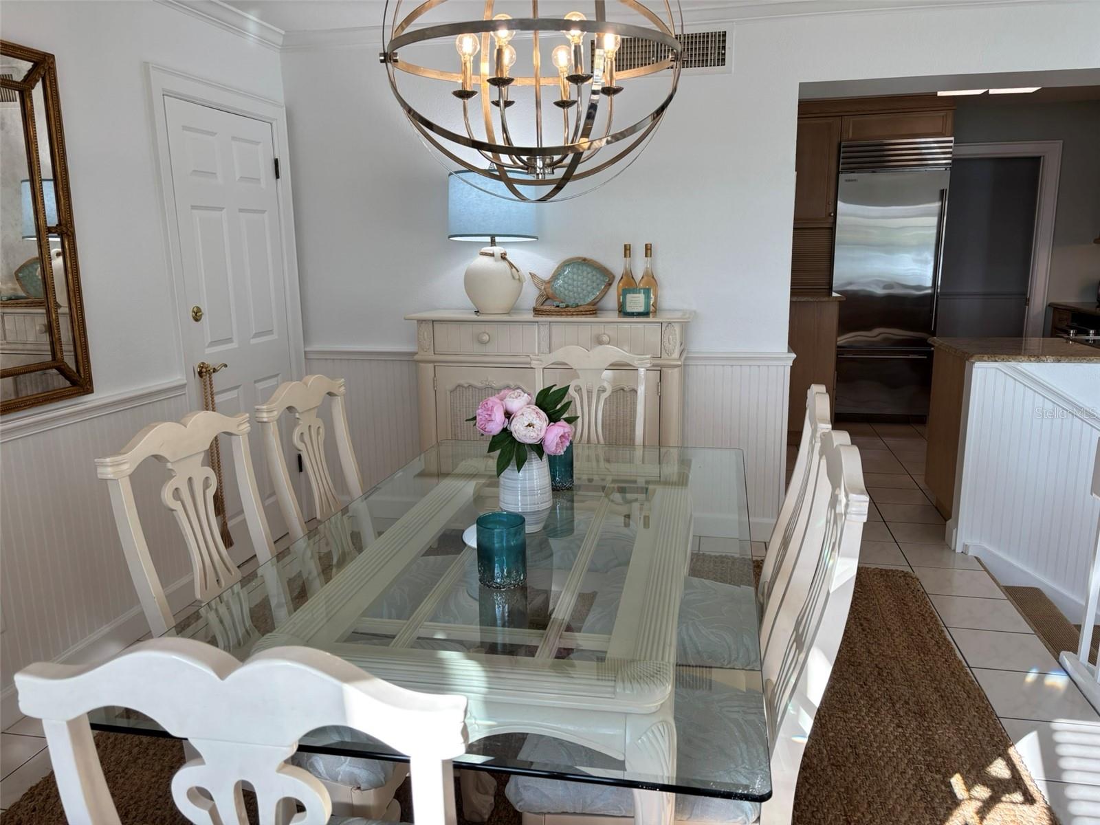 6039 E PEPPERTREE WAY #222, SARASOTA, FL, 34242