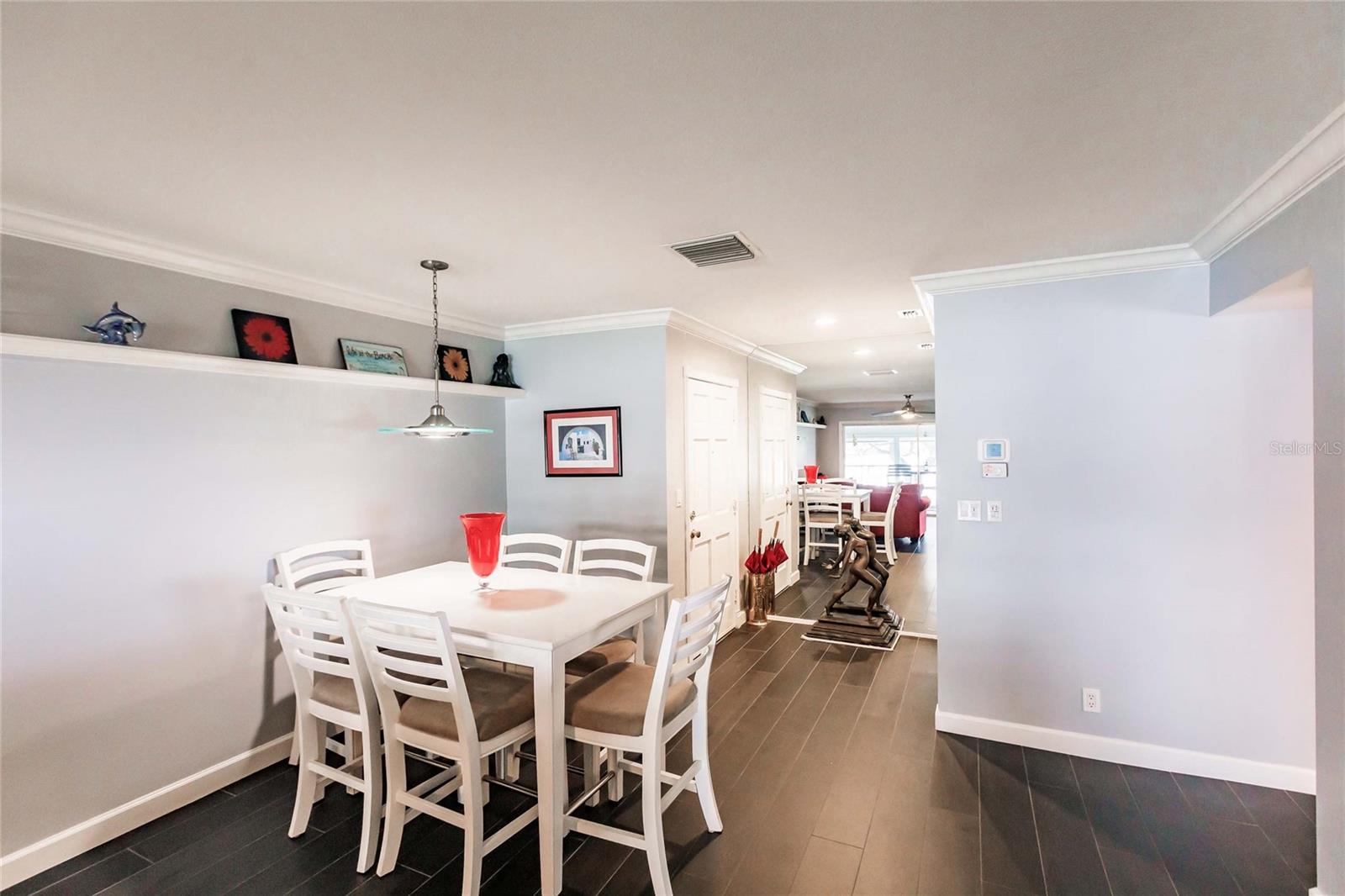 6053 E PEPPERTREE WAY #118, SARASOTA, FL, 34242