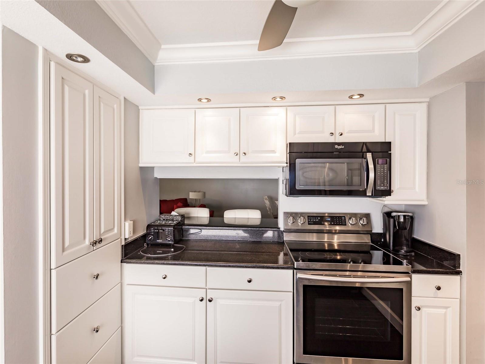 6053 E PEPPERTREE WAY #118, SARASOTA, FL, 34242