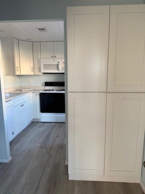 431 AIRPORT AVE E #204, VENICE, FL, 34285