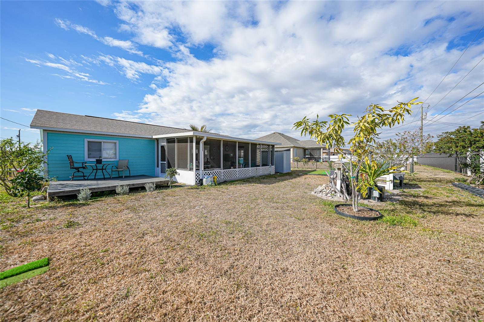 2213 NE 6TH PL, CAPE CORAL, FL, 33909