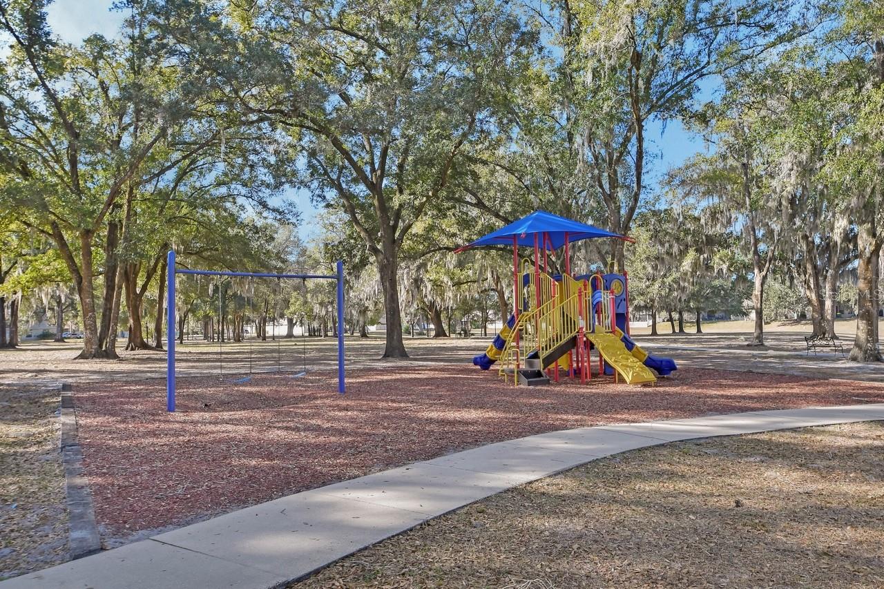 1221 BRAMLEY LN, DELAND, FL, 32720