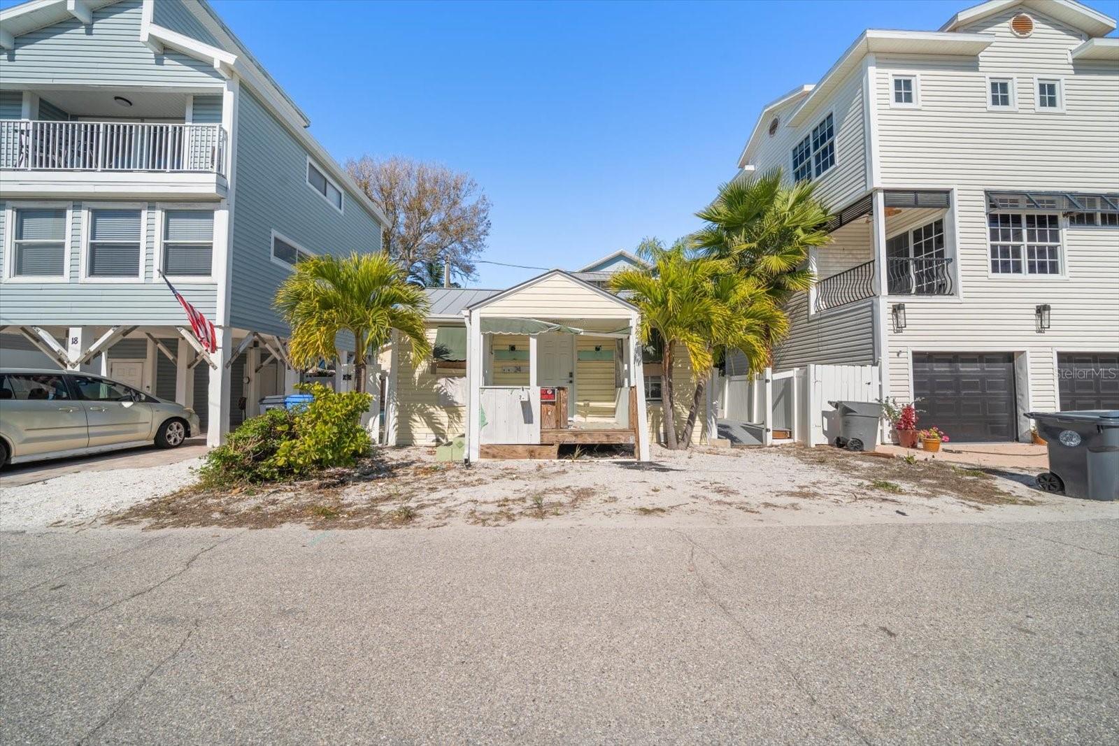 24 80TH TER, TREASURE ISLAND, FL, 33706