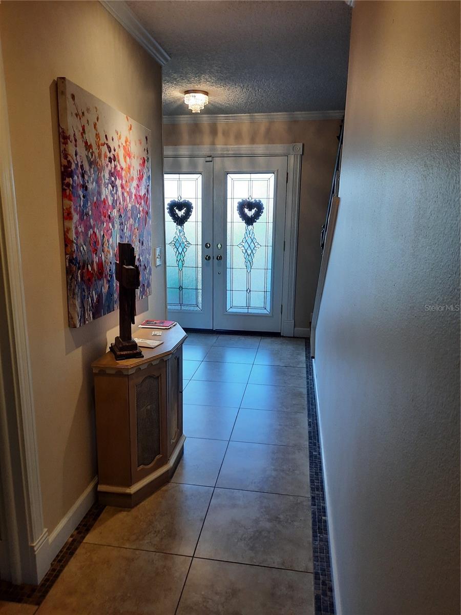 8602 LEIGHTON DR, TAMPA, FL, 33614